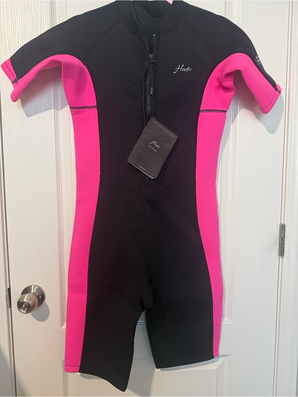 Wetsuit - Picture 4 of 8